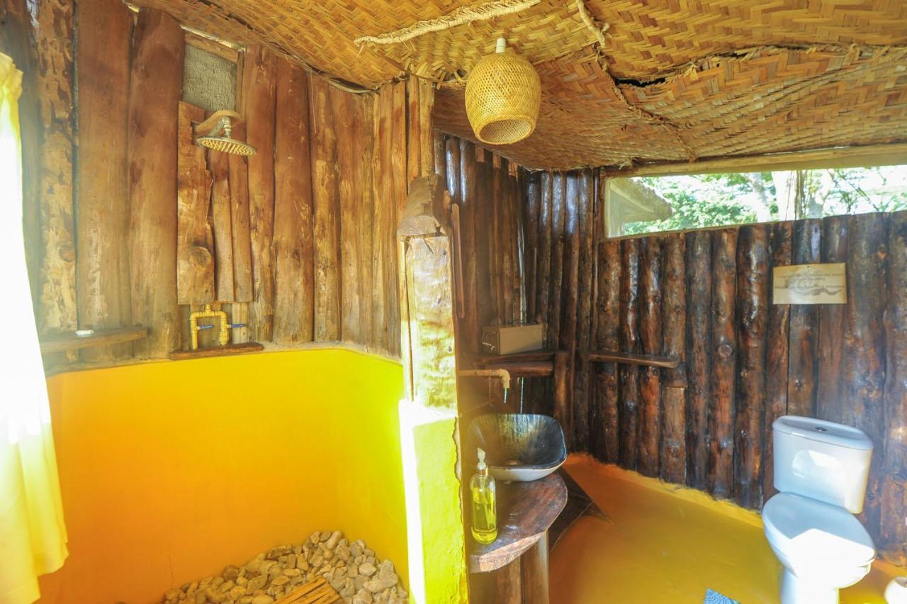 Bullbush River Camp Kihihi Екстериор снимка