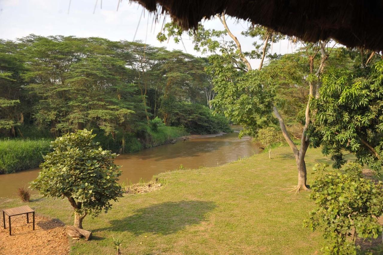 Bullbush River Camp Kihihi Екстериор снимка