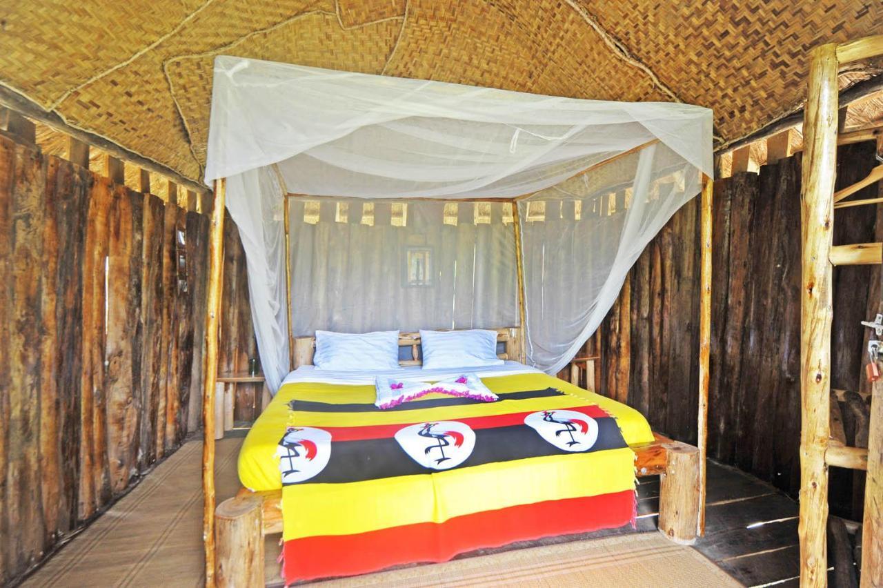 Bullbush River Camp Kihihi Екстериор снимка